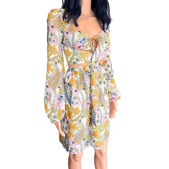 NWT WAYF Hart Vintage Paisley Cut Out Babydoll Mini Dress Size Large - Picture 3 of 6